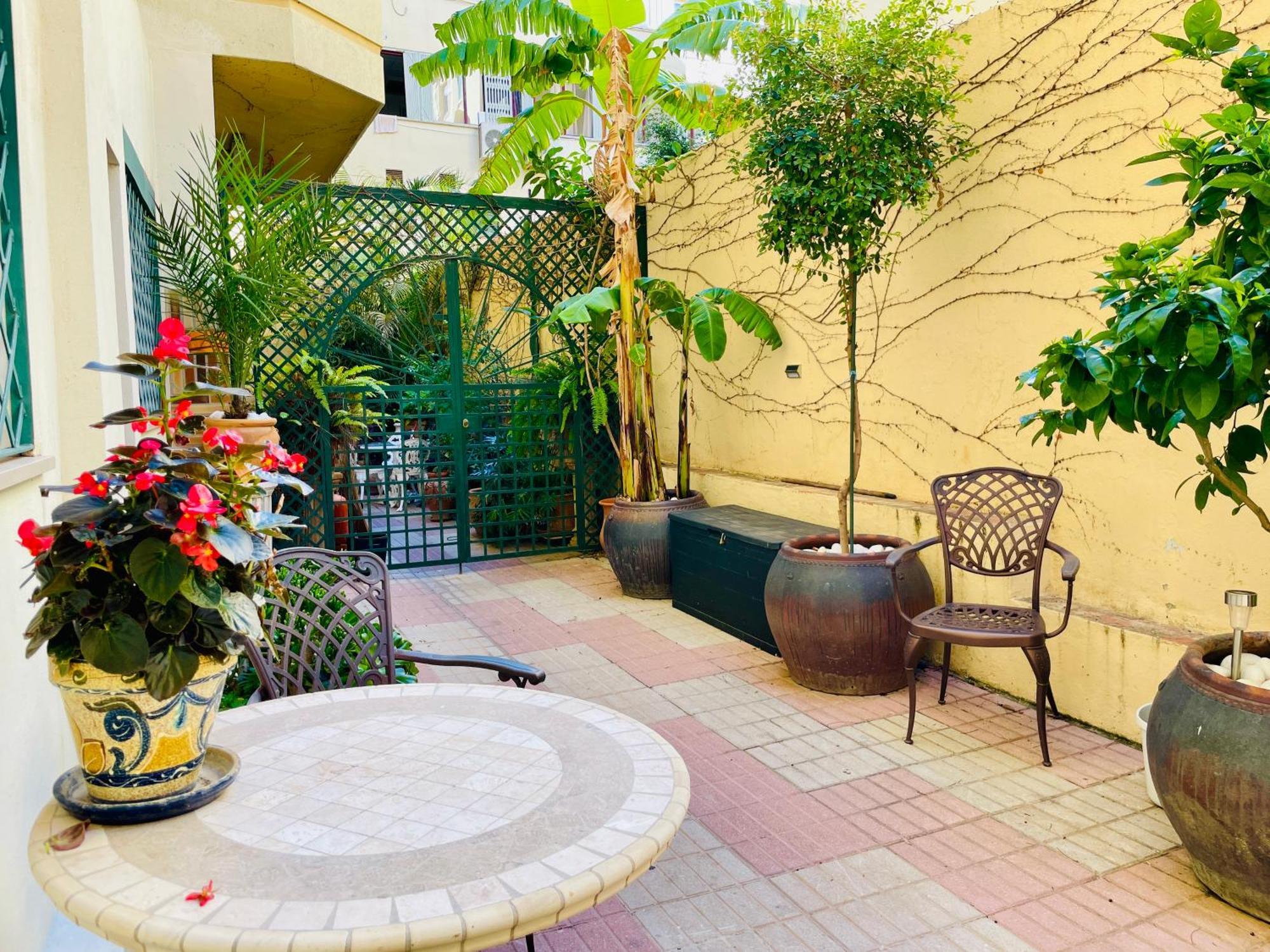 La Pimentera Central Apartments - Con Patio Privado Marbella Eksteriør bilde